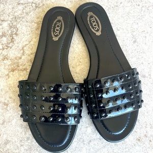 Absolutely NEW slippers, Never worn .Without box